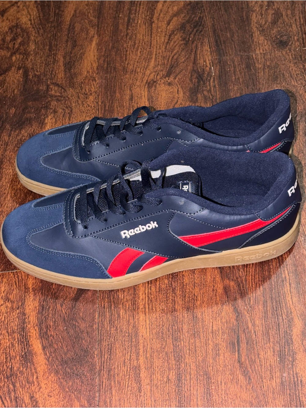 Reebok size 12 - Picture 3 of 12